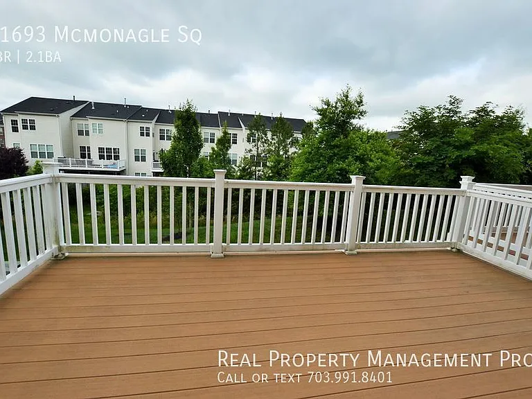 41693 McMonagle Sq — Photo 13
