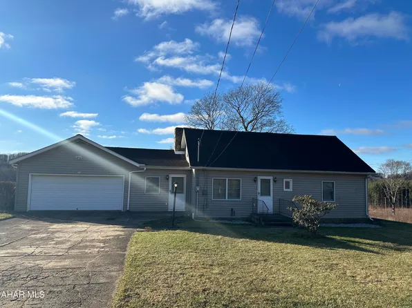 693 Municipal Rd, Northern Cambria, PA 15714