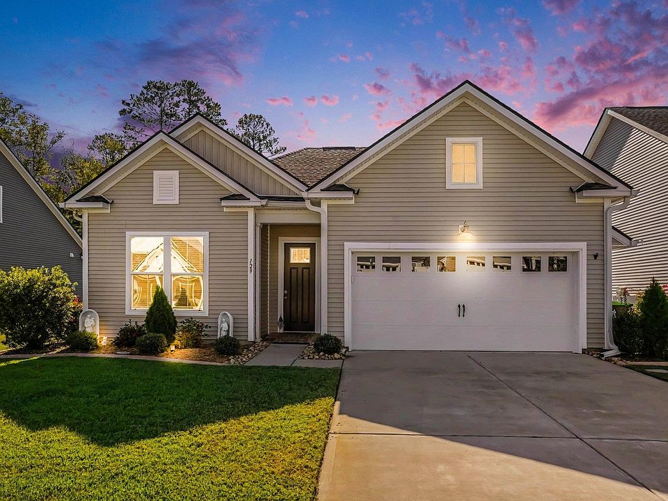 1st image of 129 Tidal Dr.