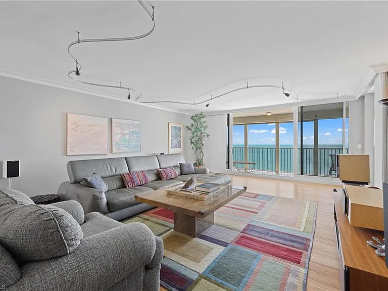 10691 Gulf Shore Dr #1102 — Photo 6
