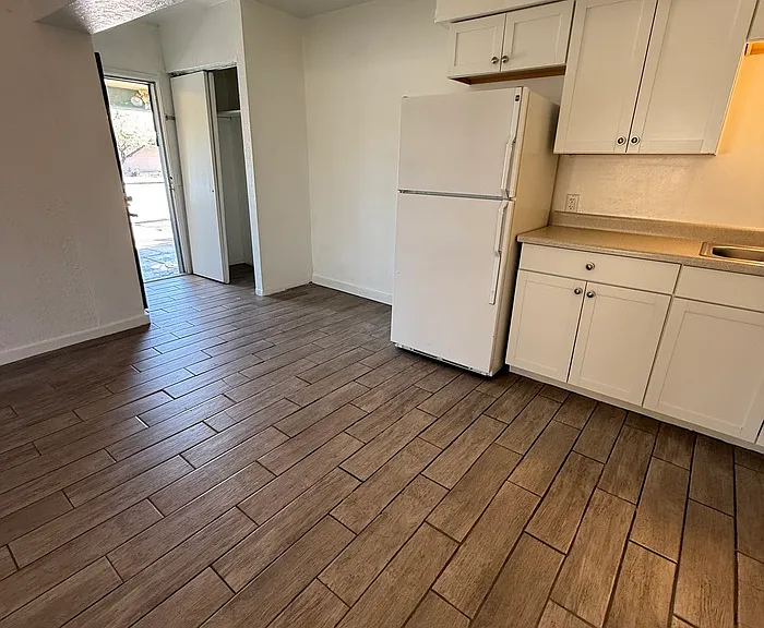 3519 N Los Altos Ave #2 — Photo 4