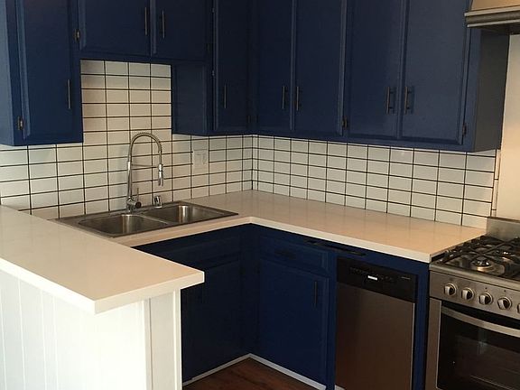 4th image of 125 S Avenue 53 APT 36
