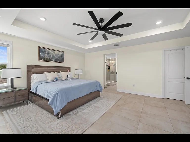 412 SW Dailey Ave — Photo 4
