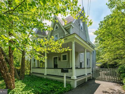 7002 Connecticut Ave, Chevy Chase, MD, 20815