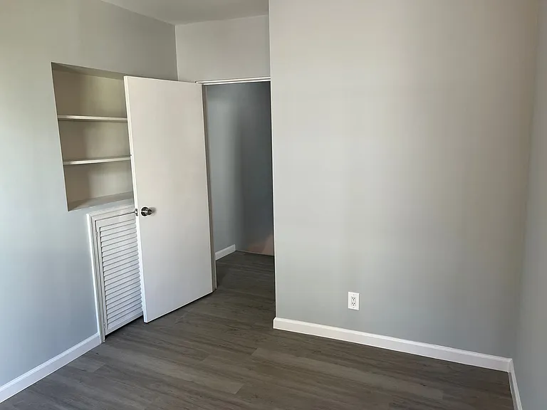 1849 S Rosewood St — Photo 12