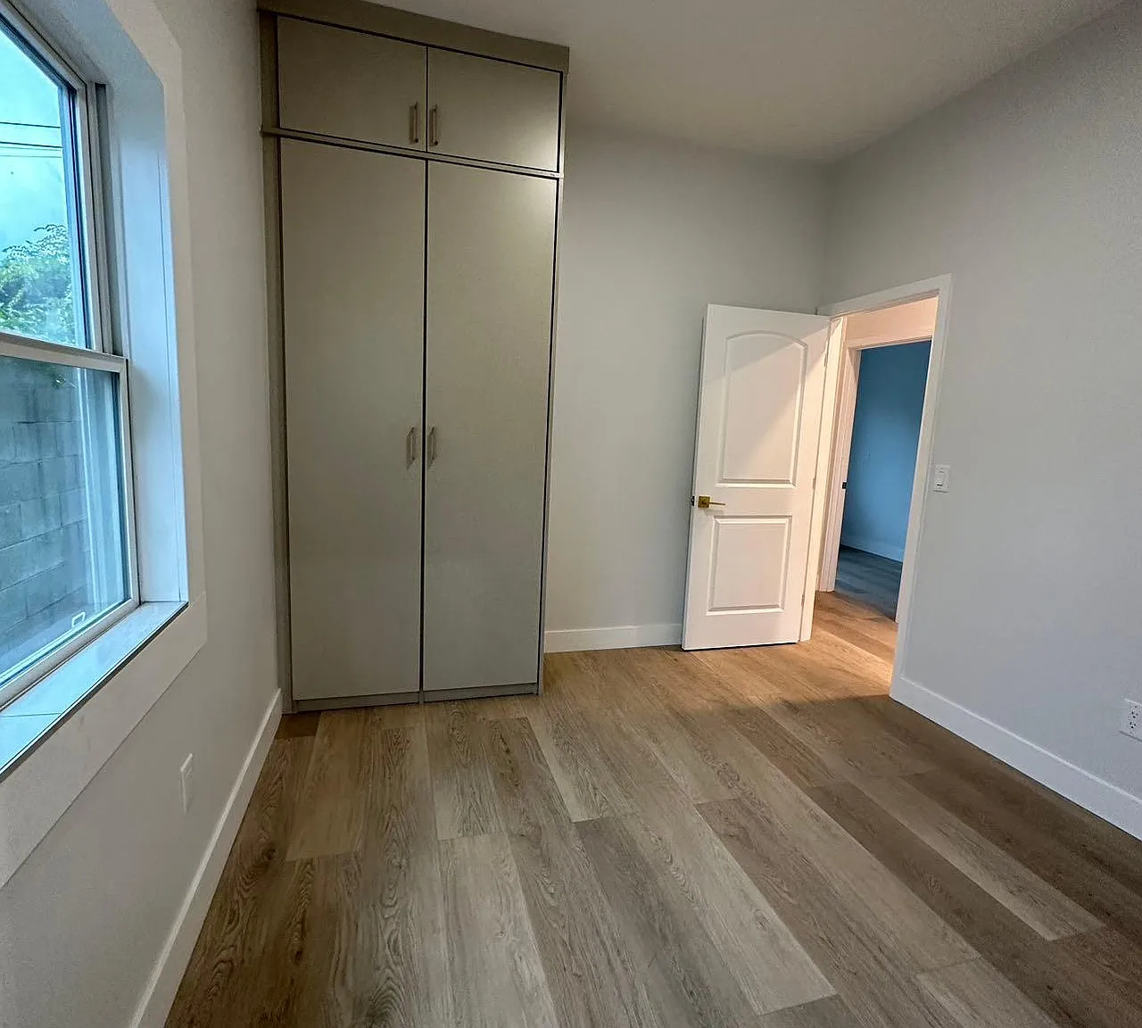 439 E Foothill Blvd — Photo 3