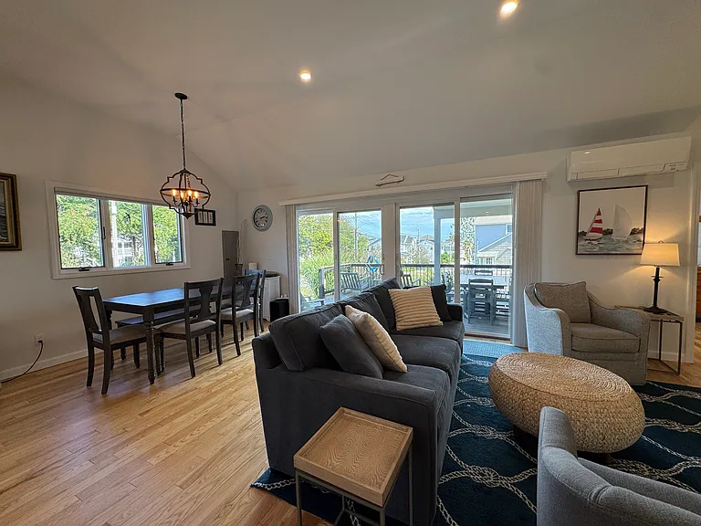 20 Cycad Ave — Photo 8