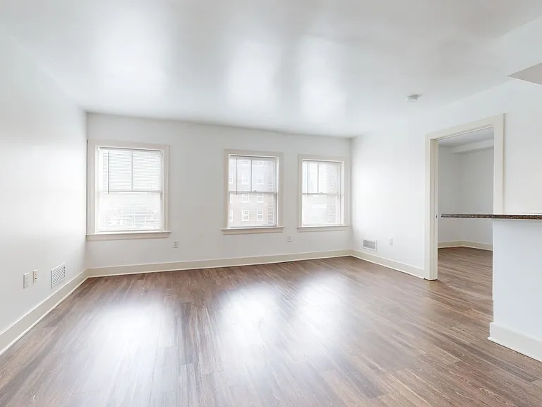 Dining/Living room