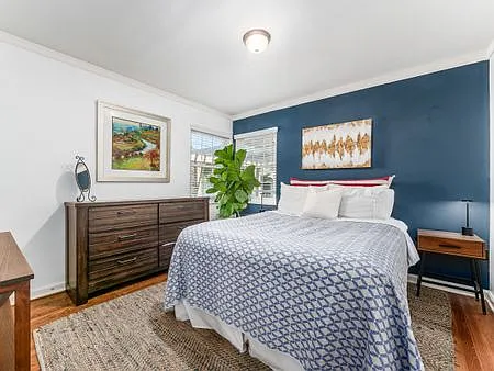 2048 Jervis Rd — Photo 13