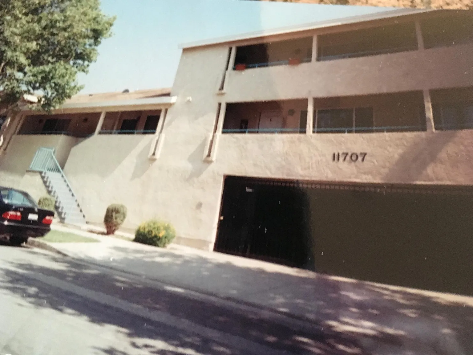 2 bed, 780 sqft, $2,450 — Photo 2