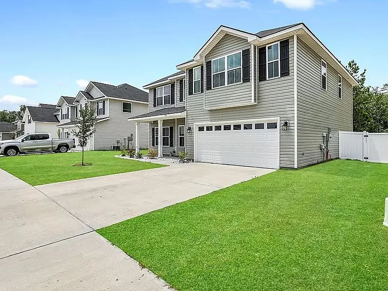 103 Fridley Ln — Photo 3
