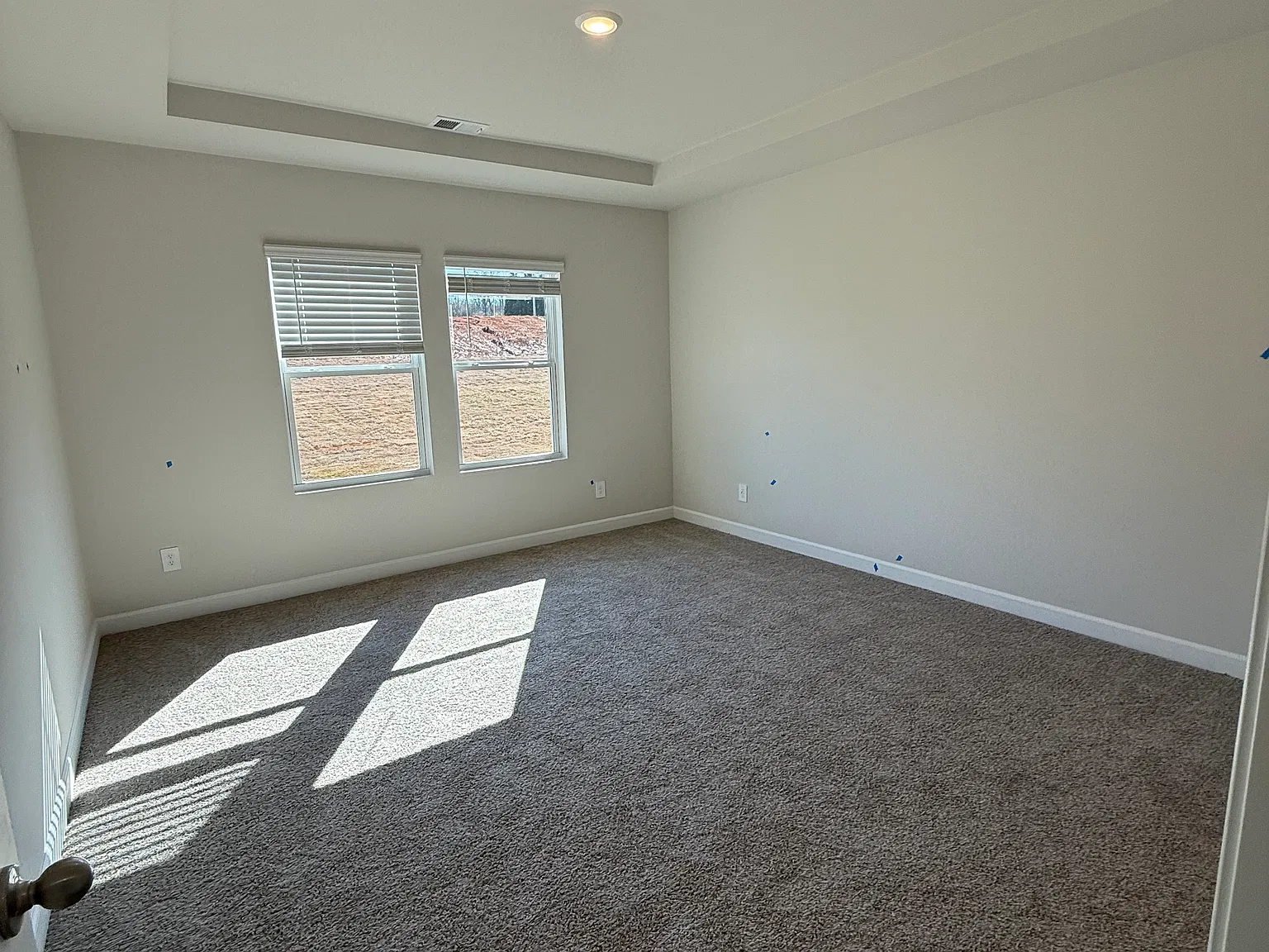 4 bed, 1835 sqft, $2,275 — Photo 2