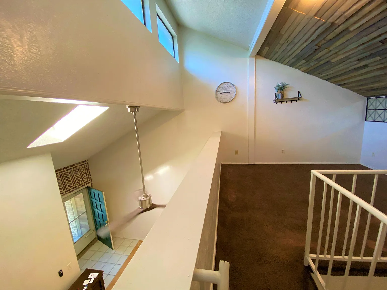 3 bed, 1200 sqft, $1,890 — Photo 4