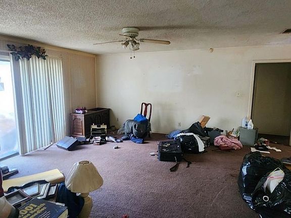 3rd image of 7923 Oak Forest Dr