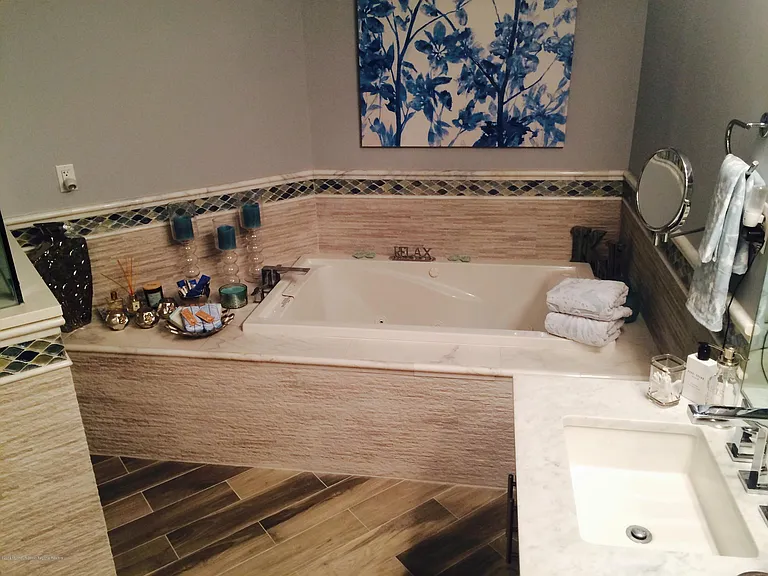 22 Cooper Ave #105 — Photo 17