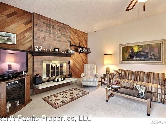 3rd image of 11136 157th Ave NE
