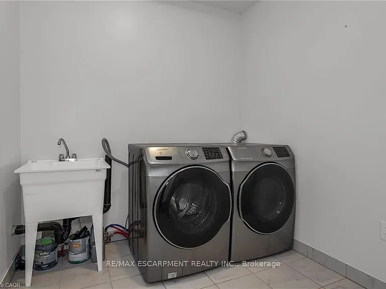 4086 Canby St — Photo 10