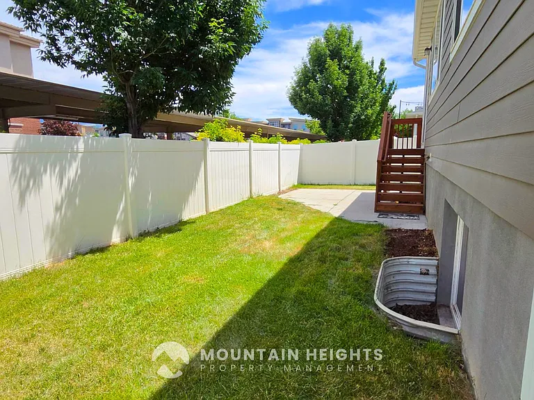 797 W Tamsin Ct — Photo 18