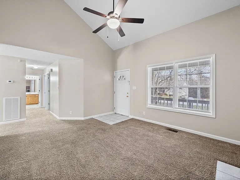 386 Brook Mead Dr — Photo 5