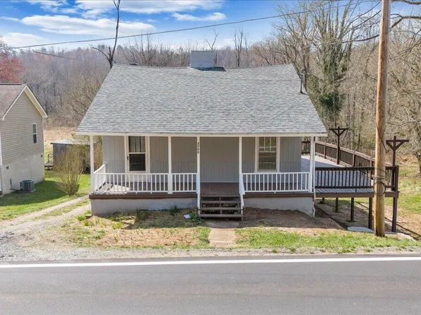 2055 Appalachian Dr, Martinsville, VA 24112