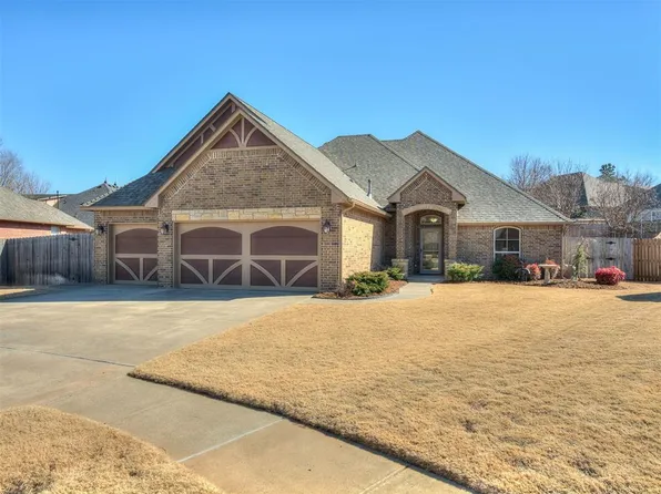 19504 Brookshire Ct, Edmond, OK 73012