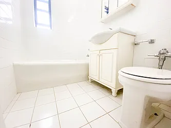 Rented by RealTegrity NY LLC