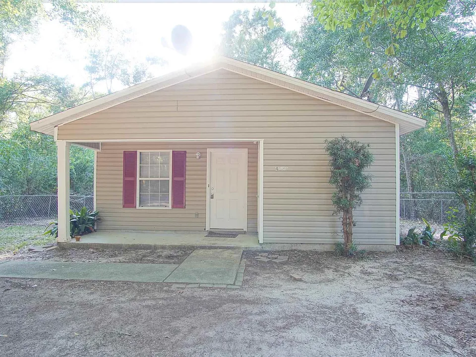 4121 Woodfin Cir