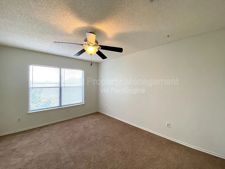 2510 Village Pkwy — Photo 53