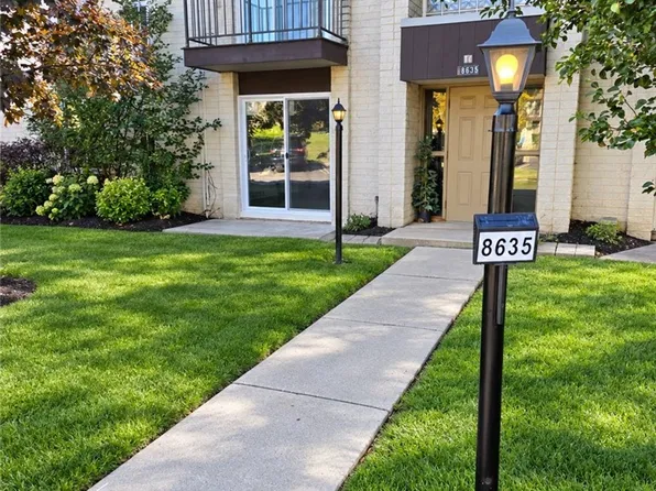 8635 N Akins Rd APT 101, North Royalton, OH 44133