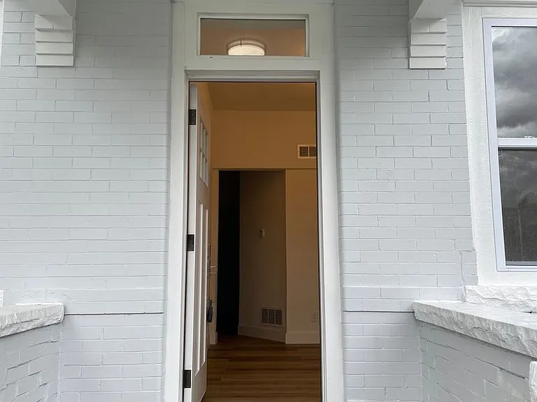 1609-1611 Hooker Street — Photo 34