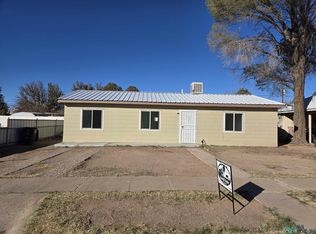 1002 S Blue Bonnet Dr, Deming, NM 88030