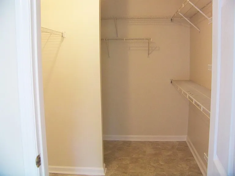 108 Christopher Ct — Photo 11