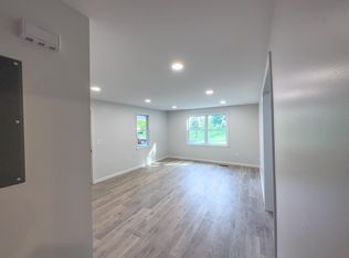 453 Vineyard Ave FLOOR 1, Highland, NY 12528