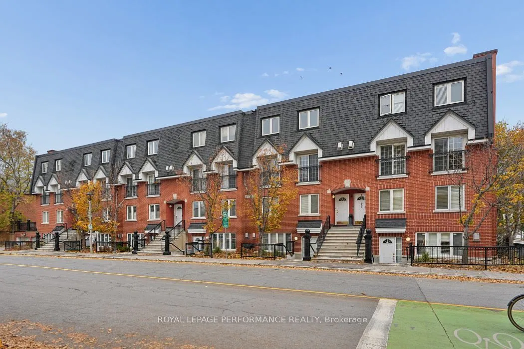 2 bed, $2,300 — Photo 1