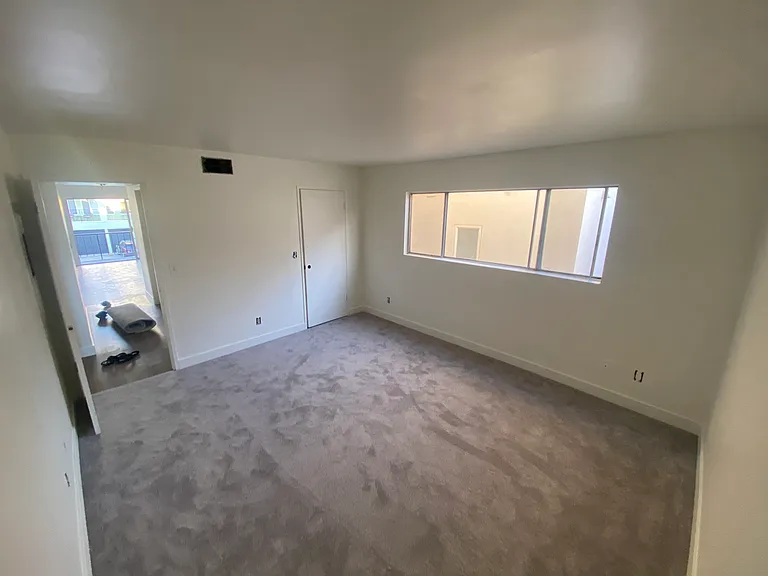 325 Monterey Blvd #A — Photo 11
