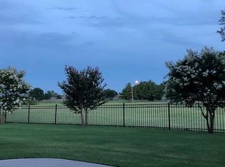 4136 Carrington Ln, Norman, OK 73072