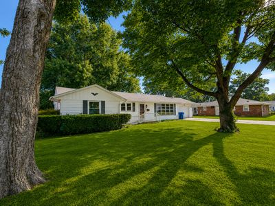 310 Hickory St, Flora, IL, 62839