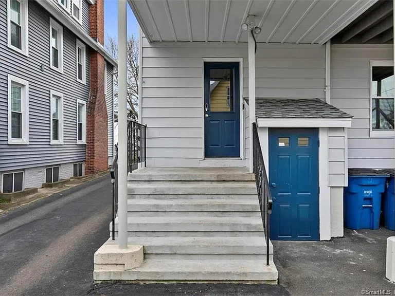 223 Townsend Ave #1 — Photo 34