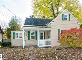 313 W Wheaton Ave, Clare, MI 48617