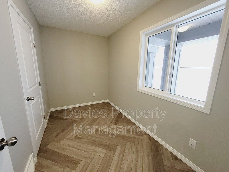 Edmonton Townhouse for rent - 3 Bedrooms — photo 20