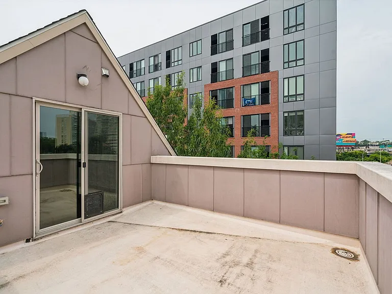 2228 Summer St #3 — Photo 21