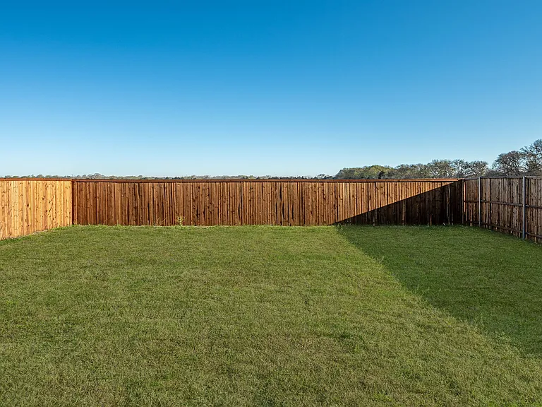 1421 Elijah Dr — Photo 16