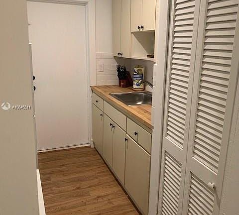 3rd image of 7811 NE 10th Ct Unit 7811
