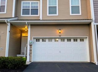 3 Cedar Hill Dr, Middletown, NY 10940