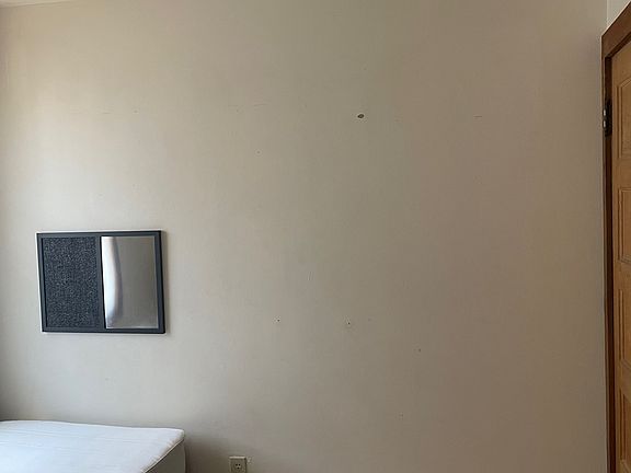 2nd image of 2227 Arapahoe Ave