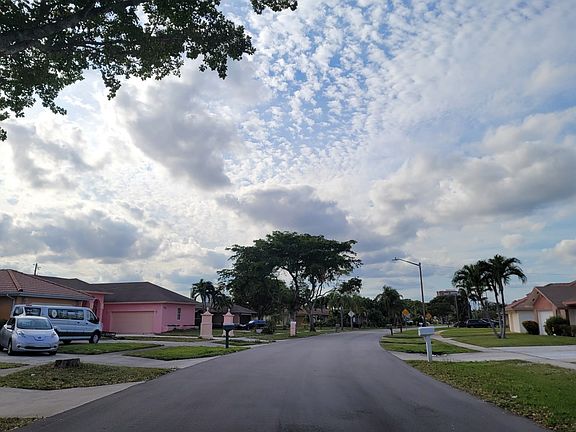 5th image of 1348 N Mangonia Dr