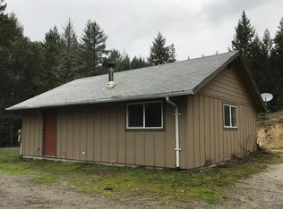 4068 Bear Branch Rd, Rogue River, OR 97537