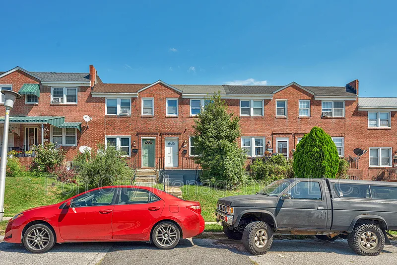 1 bed, 1.0 bath, 800 sqft, $1,200 — Photo 2