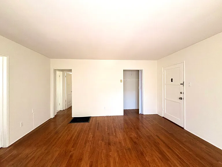 1213 E Ocean Blvd #3 — Photo 10