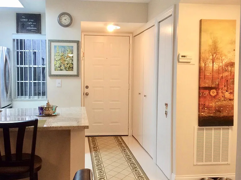 2220 N Cypress Bend Dr #104 — Photo 5